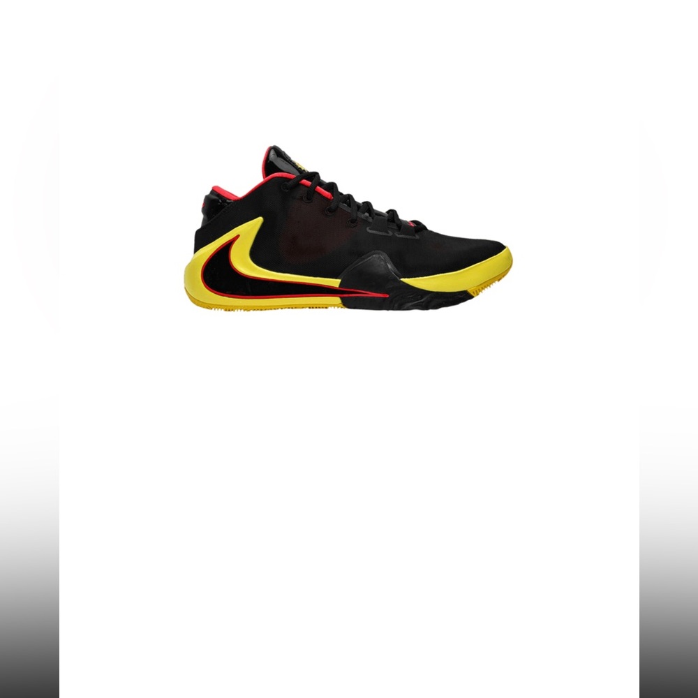 Nike freak soul glow 1 brand new size 7youth